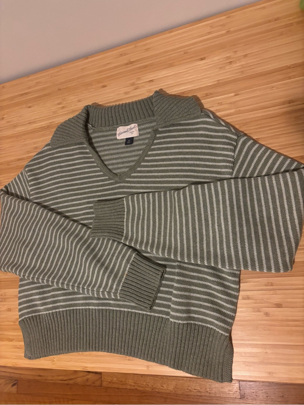 Women’s Striped V-Neck Sweater - Olive Green